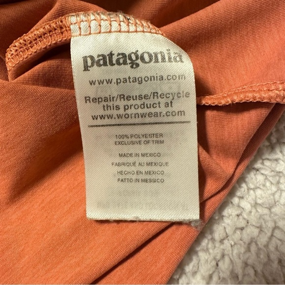 Patagonia Capilene Cool Daily Short Sleeve Shirt Rock Melon Orange T-Shirt - Picture 8 of 10